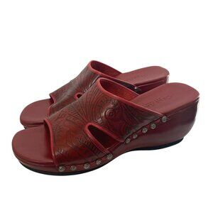 Cole Haan Leather Resortwear Embossed Tooled Wedge Mules Sandals Womens 7.5 Red
